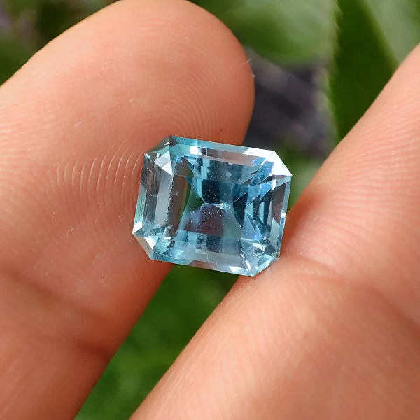 Aigue Marine - Taille meraude (3.752 ct)