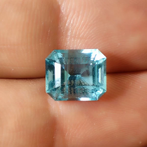 Aigue Marine - Taille meraude (3.752 ct)