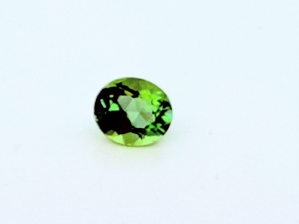 Tourmaline verte (1,455 ct)