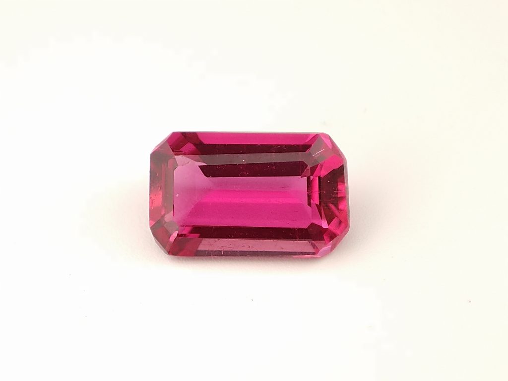 Tourmaline Rubellite rectangle 0,775 ct
