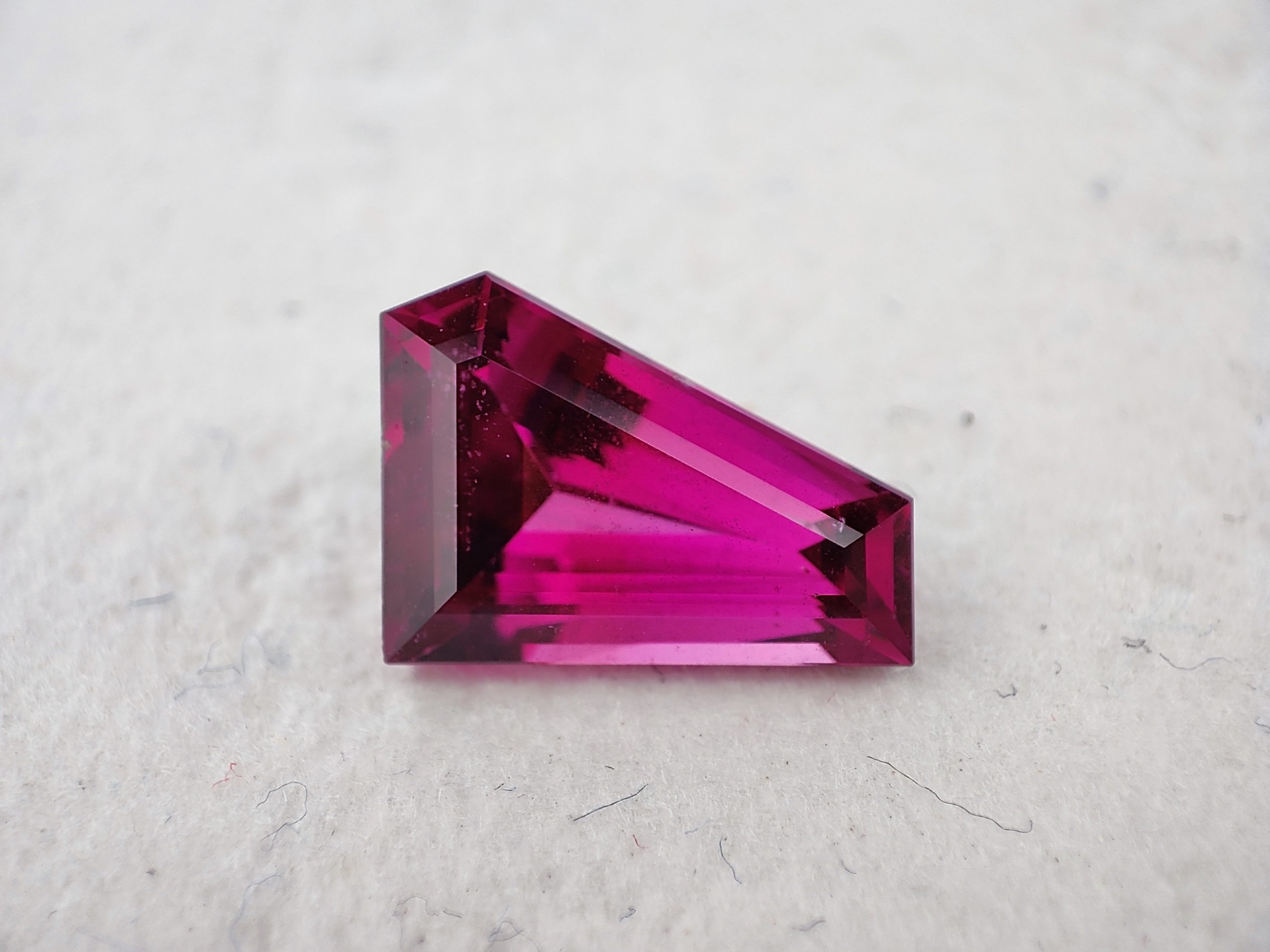 Grenat Rhodolite  (3,095ct)