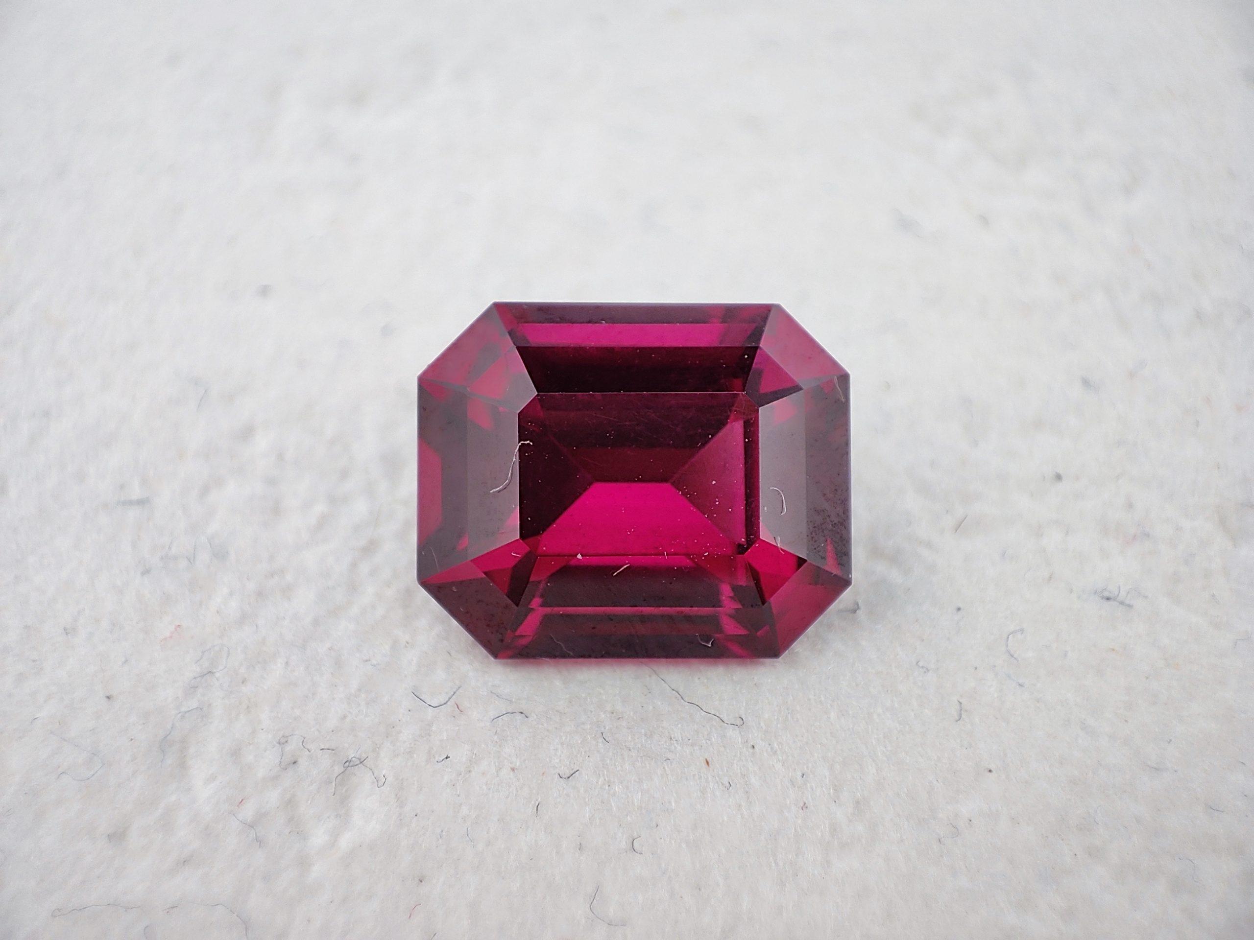 Grenat Rhodolite  (8,8 ct)